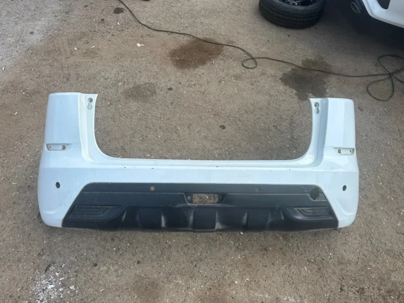 Задний бампер Lada XRAY 2016 850220699R ХЭТЧБЕК 21179