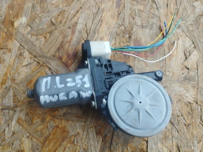 Моторчик стеклоподъемника передний левый Nissan Murano Z51 2013 80731JM10A ВНЕДОРОЖНИК VQ35