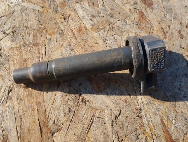 Катушка зажигания Toyota Land Cruiser 100 2006 9091902249 УНИВЕРСАЛ 2UZ