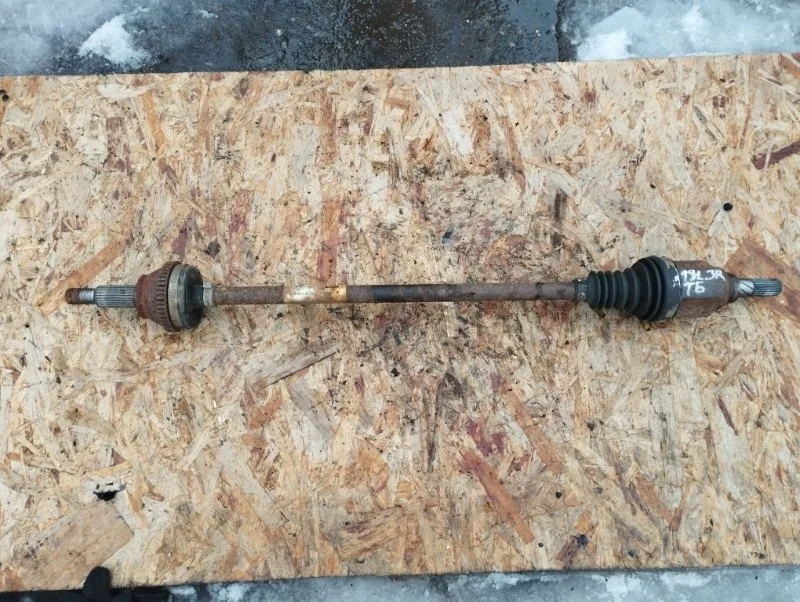 Привод задний правый Renault Duster 2 1.3 2021 396005911R УНИВЕРСАЛ H5HA460