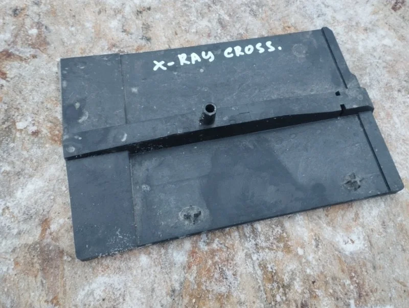Площадка АКБ Лада X-Ray Cross 2020 648947133R ХЭТЧБЕК H4MD