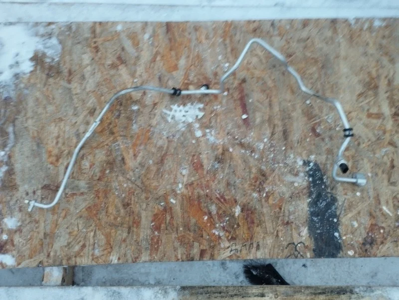 Трубка кондиционера Лада X-Ray Cross 2020 924403267R ХЭТЧБЕК H4MD