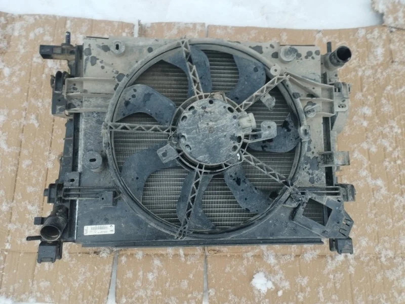 Кассета радиаторов Лада X-Ray Cross 2020 214811897R ХЭТЧБЕК H4MD