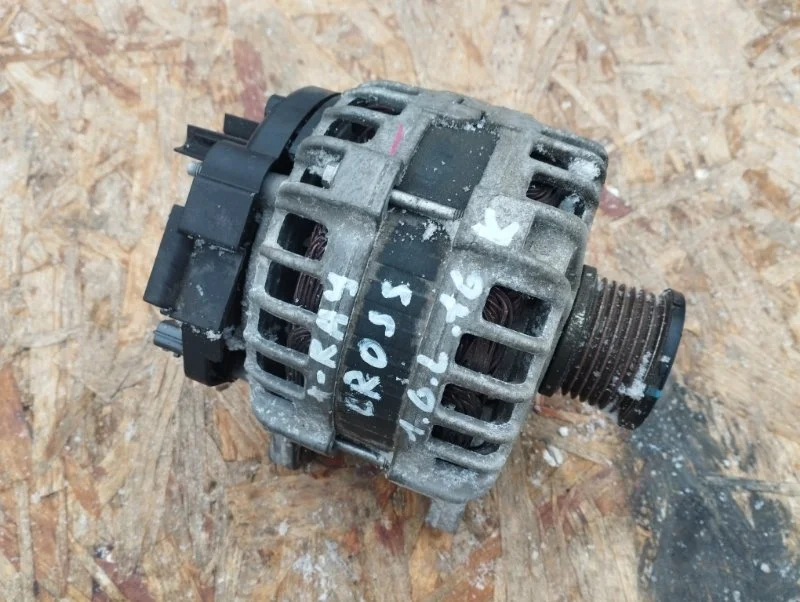 Генератор Лада X-RAY Cross 2020 231009362R ХЭТЧБЕК H4MD