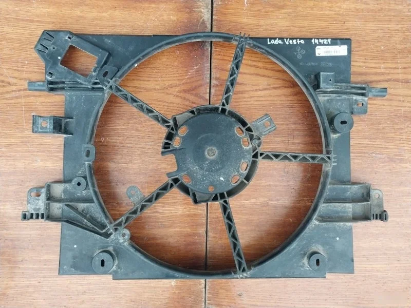 Диффузор Лада Веста 2016 214811897R 2180 21129