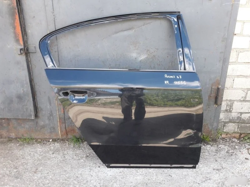 Дверь Volkswagen Passat 2013 3AE833056 B7, задняя правая