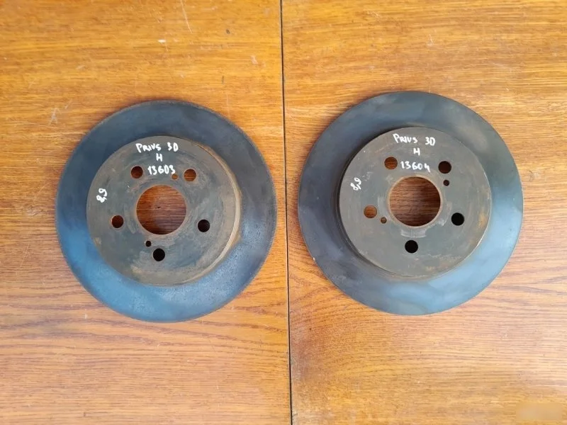 Диски тормозные Toyota Prius 2011 4243112310 ZVW30L, задние