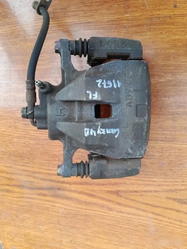 Суппорт Toyota Camry 2010 4775033340 ACV40, передний левый