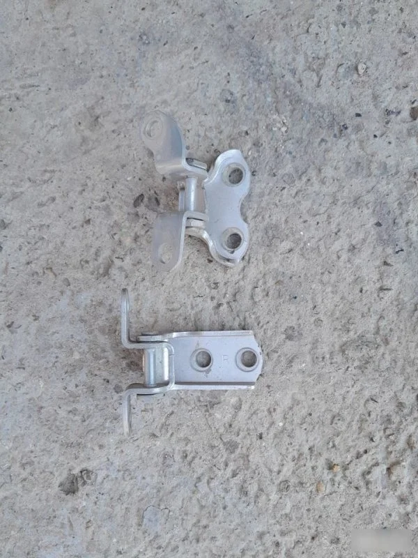 Петли двери Toyota Land Cruiser Prado 2010 6875020122 KDJ150L, задние правые