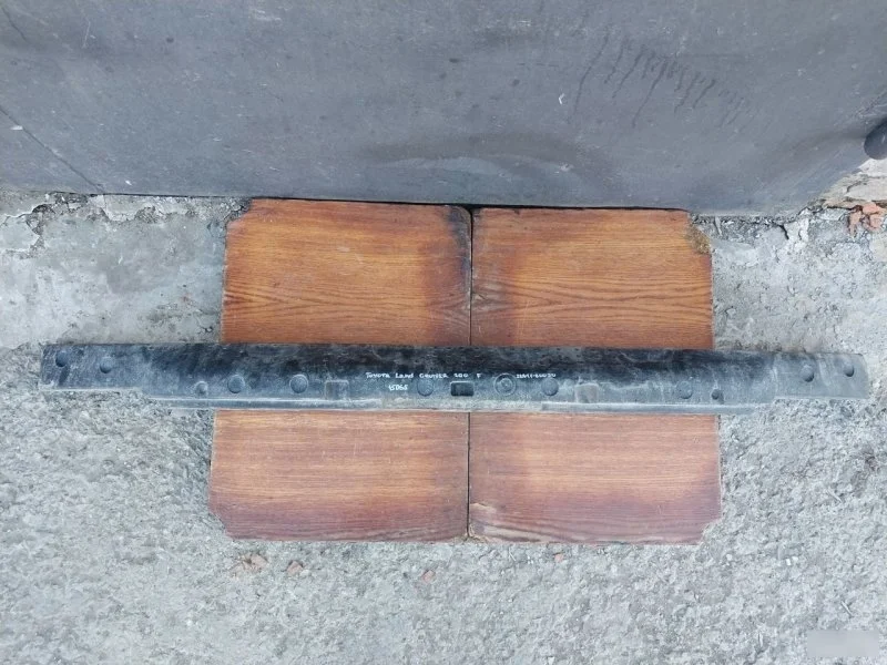 Абсорбер бампера Toyota Land Cruiser 2009 5261160050 VDJ200, передний