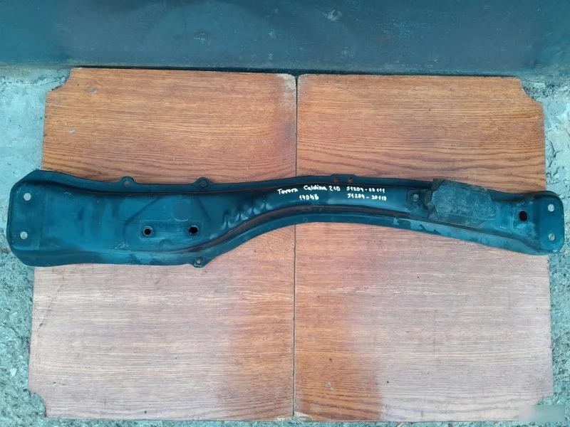 Балка Toyota Caldina 2001 5120420111 ST210G, передняя