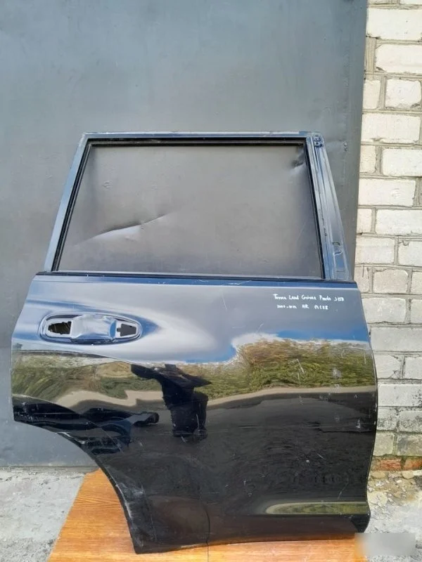 Дверь Toyota Land Cruiser Prado 2011 6700360470 KDJ150L, задняя правая