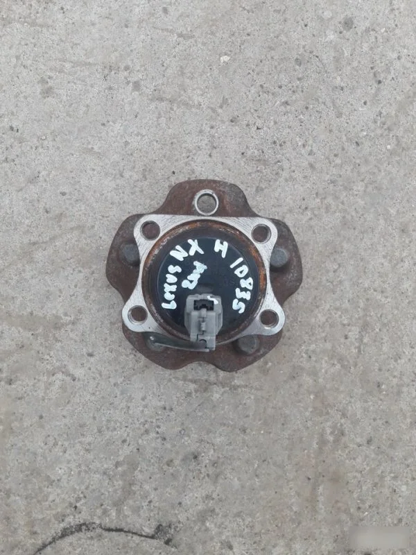 Ступица Lexus NX200 2015 4245042040 ZGZ10, задняя