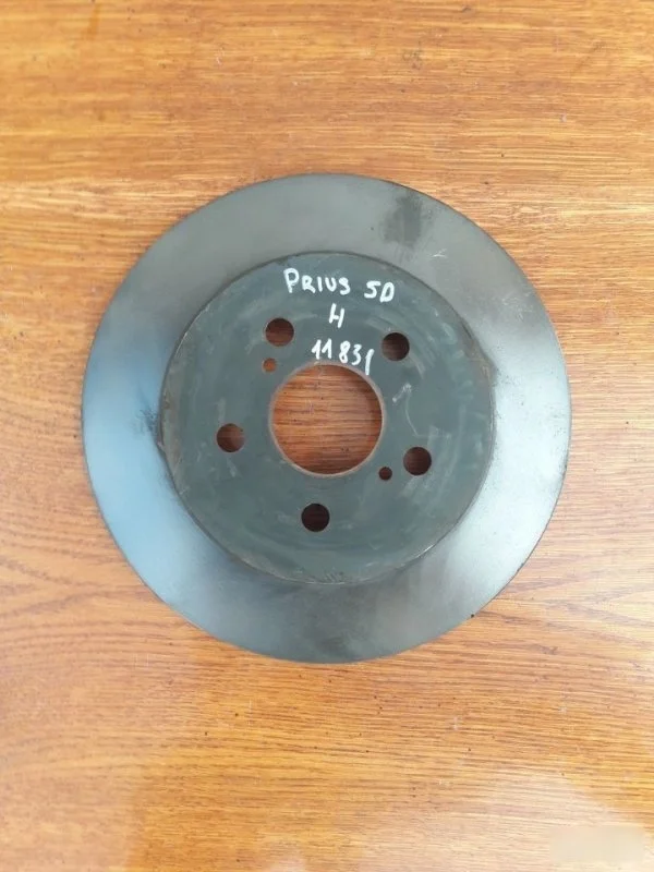 Диск тормозной Toyota Prius 2017 4243112310 ZVW51, задний