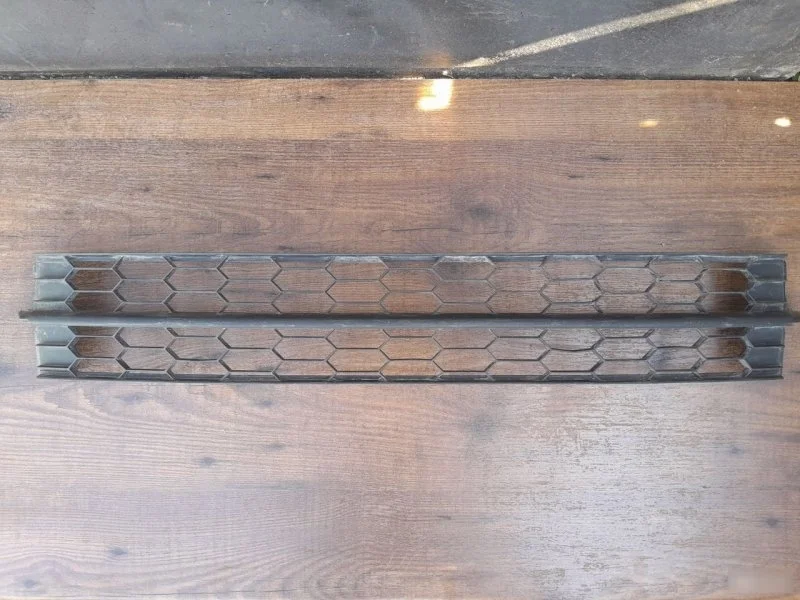 Решетка бампера Skoda Rapid 2014 60U853677 NH3