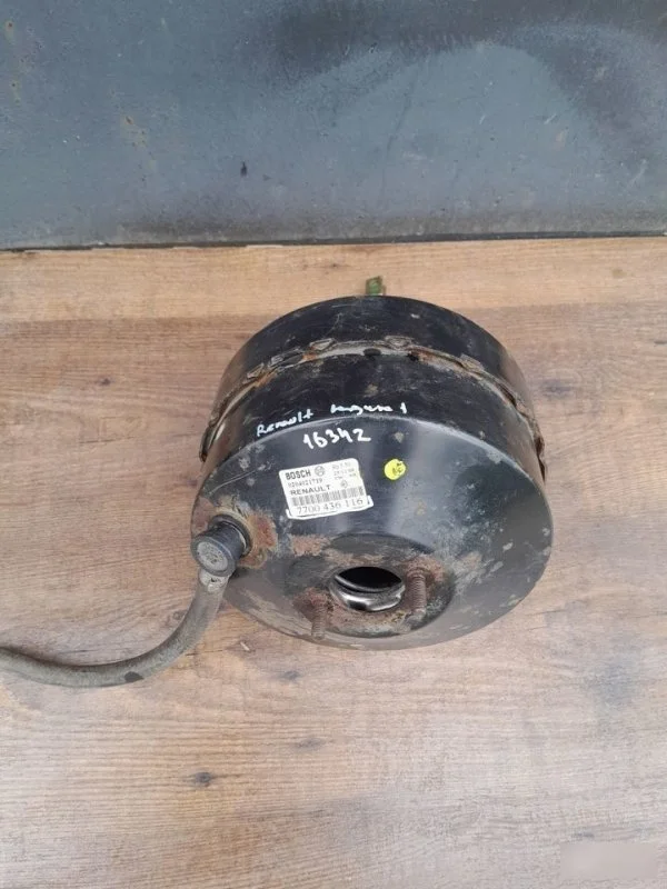 Усилитель тормозов вакуумный Renault Laguna 1 1993-2001 7700436116