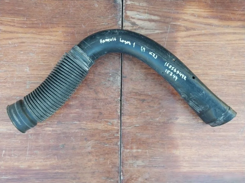 Патрубок воздушного фильтра Renault Logan 1 2011 165569445R LS0G/LS12 K7J