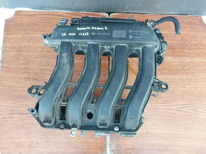Коллектор впускной Renault Megane 2 2006 8200647713 LM2Y K4M
