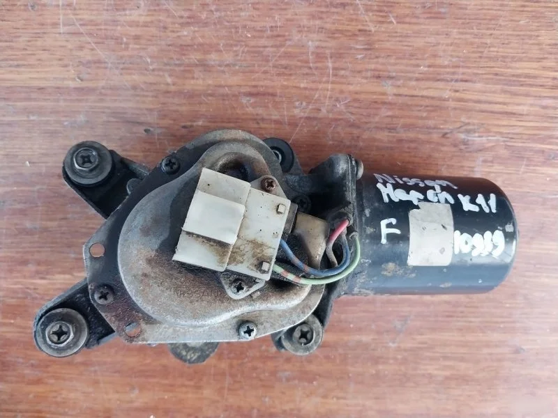 Моторчик дворников Nissan March 2001 2881072B00 K11 CG10DE, передний