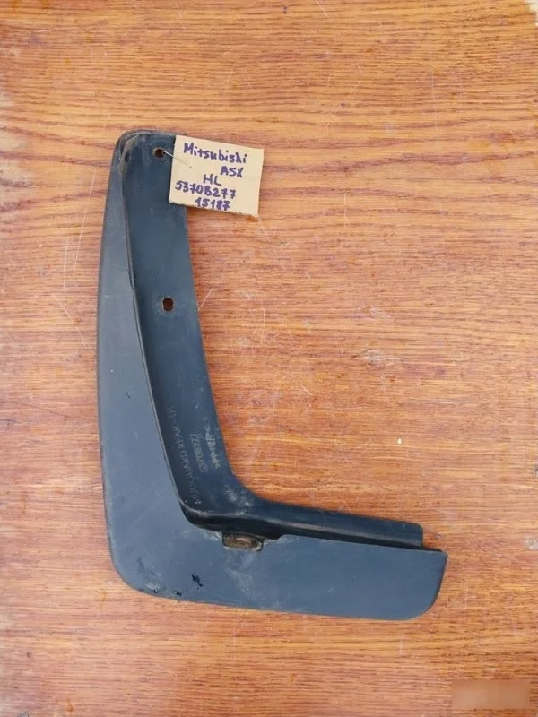 Брызговик Mitsubishi ASX 2011 5370B277 GA1W 4A92, задний левый