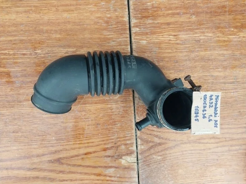 Патрубок воздушного фильтра Mitsubishi ASX 2011 1505A636 GA1W 4A92