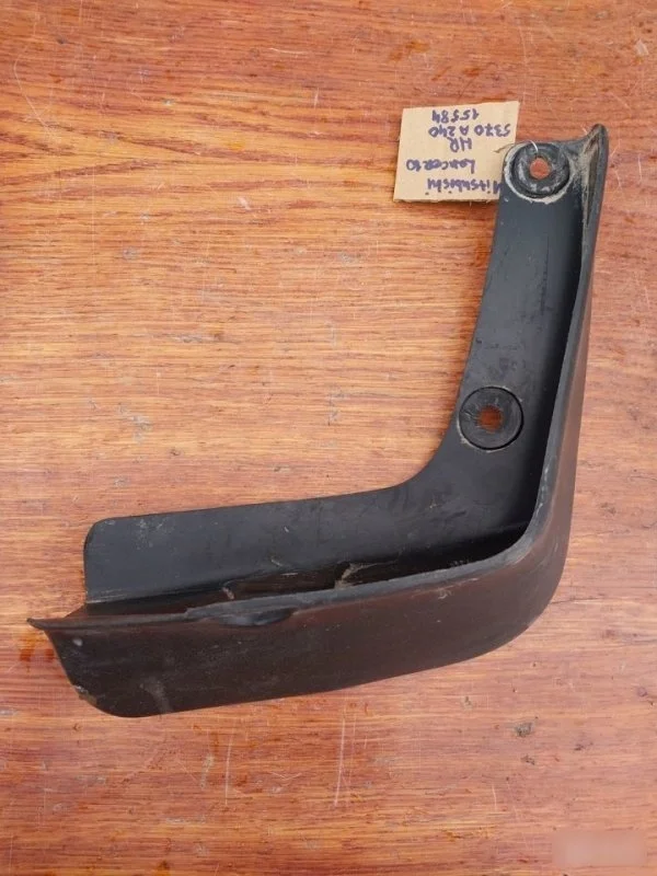 Брызговик Mitsubishi Lancer 10 2011 5370A240 CY1A 4A92, задний правый