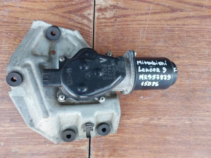 Моторчик дворников Mitsubishi Lancer 9 2004 MR957879 CS9A
