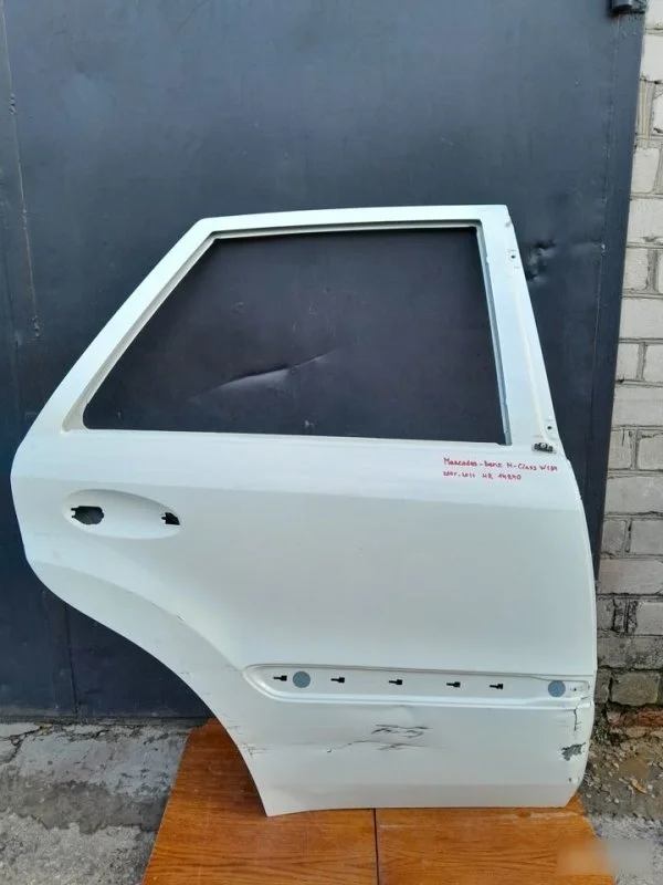 Дверь Mercedes M 2008 A1647300205 W164, задняя правая