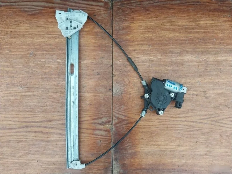 Стеклоподъемник Mazda Mazda3 2009 BP4K58590A BK Z6, передний правый