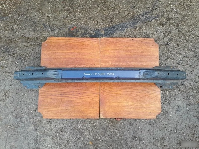 Усилитель бампера Mazda 3 2004 BN9A50260A BK, задний