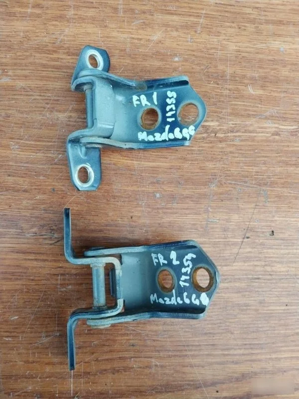 Петли дверей Mazda Mazda6 2004 E11258210 GG, передние правые