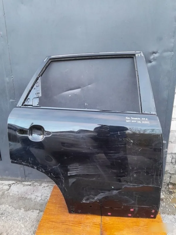 Дверь Kia Sorento 2011 770042P010 XM, задняя правая