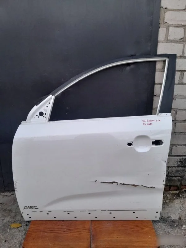Дверь Kia Sorento 2012 760032P010 XM, передняя левая
