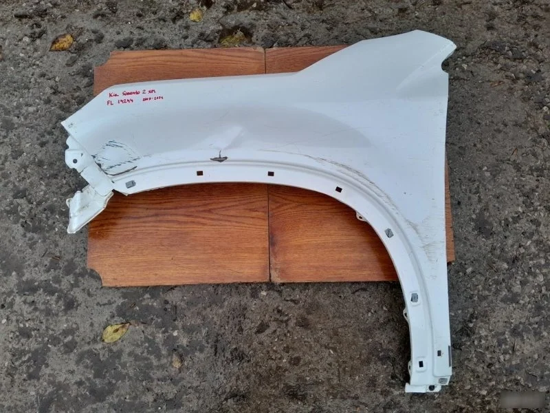 Крыло Kia Sorento 2 2011 663112P020 XM, переднее левое