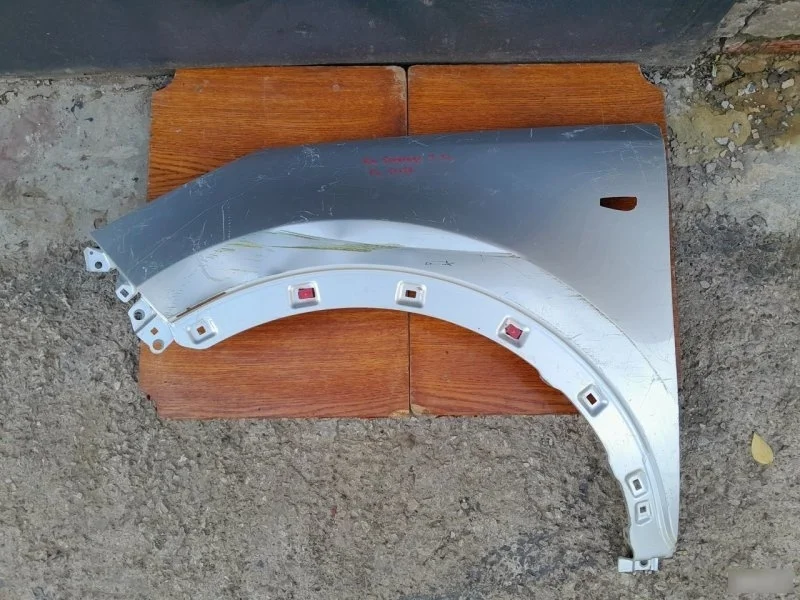 Крыло Kia Sportage 3 2013 663113W100 SL, переднее левое