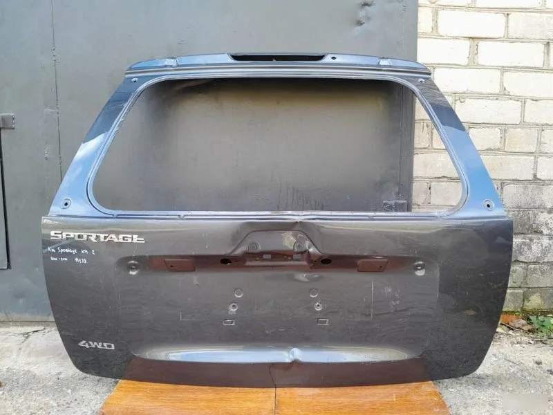Крышка багажника Kia Sportage 2 2007 737000Z000 KM