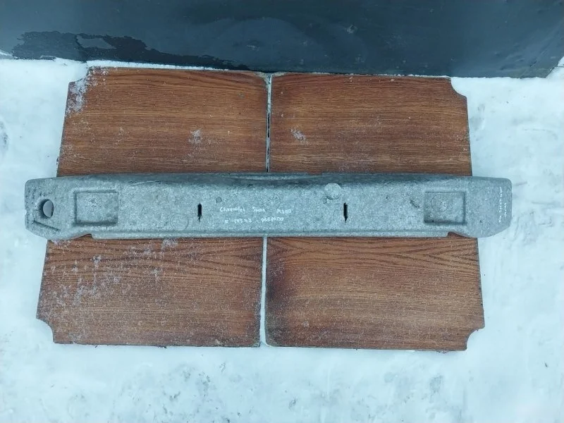 Абсорбер бампера Chevrolet Spark 2010 96686589 M300, передний