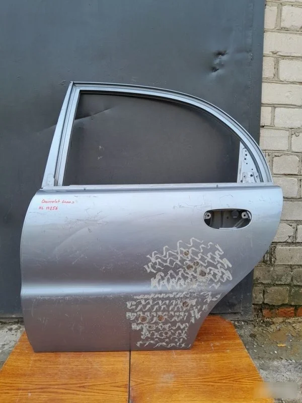 Дверь Chevrolet Lanos 2008 96303928 T100, задняя левая