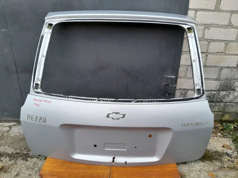 Крышка багажника Chevrolet Rezzo 2004 96310303 KLAU