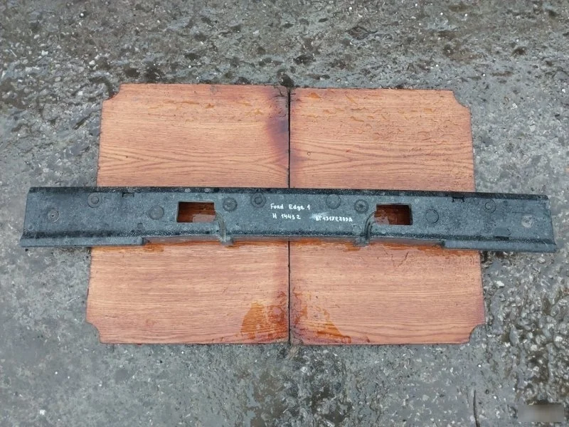 Абсорбер бампера Ford Edge 2010 BT4317E899A U387, задний