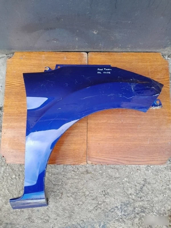 Крыло Ford Fiesta 2009 1777180 CB1, переднее правое