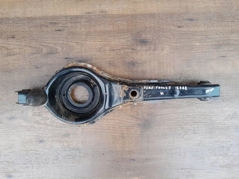 Рычаг Ford Focus 2 2007 1548460 CB4 1.8 QQDB, задний