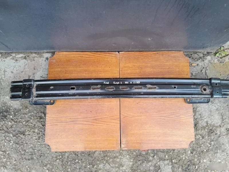 Усилитель бампера Ford Kuga 2 2014 1857271 CBS, задний