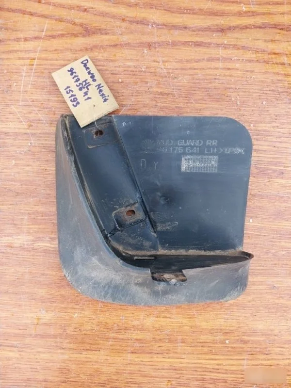 Брызговик Daewoo Nexia 1998 96175641 N100 G15MF, задний левый