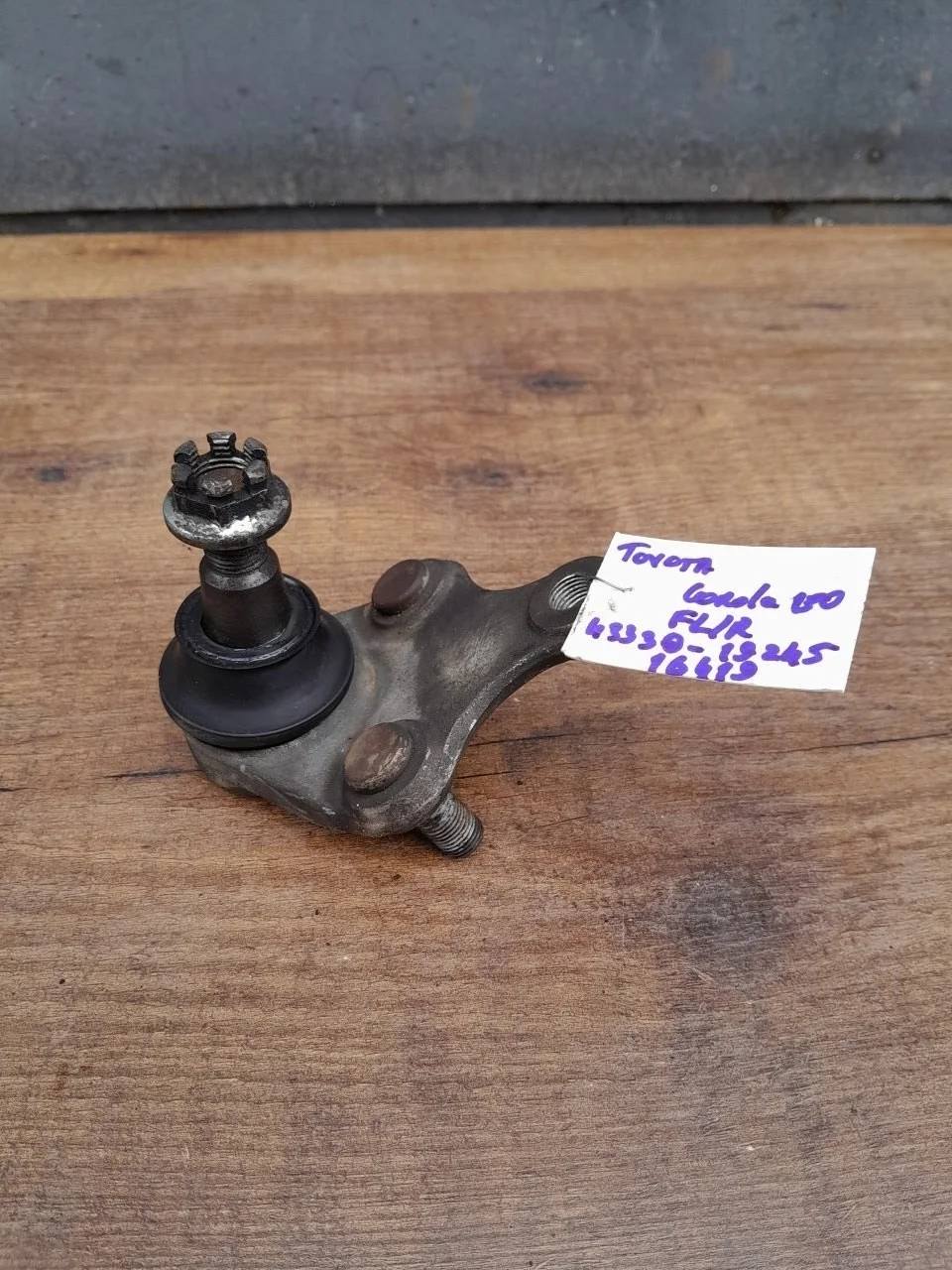 Шаровая опора Toyota Corolla 2008 4333019245 ZRE151