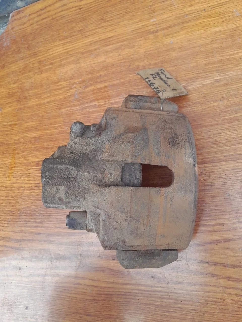 Суппорт Ford Mondeo 1 1994 1478497 GBP 1.8 RKB, передний левый