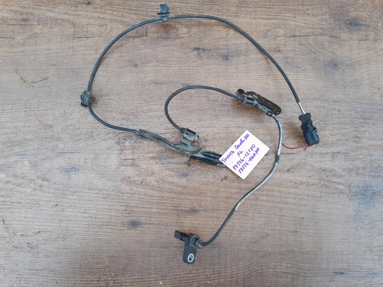 Датчик ABS Toyota Corolla 2006-2013 8951612180 E150, левый