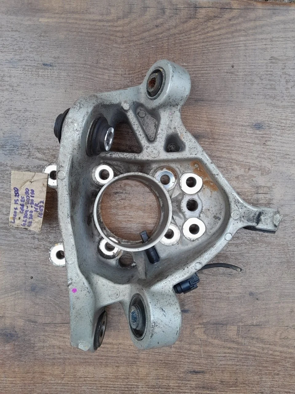 Поворотный кулак Lexus IS250 2007 4230430090 GSE20, правый