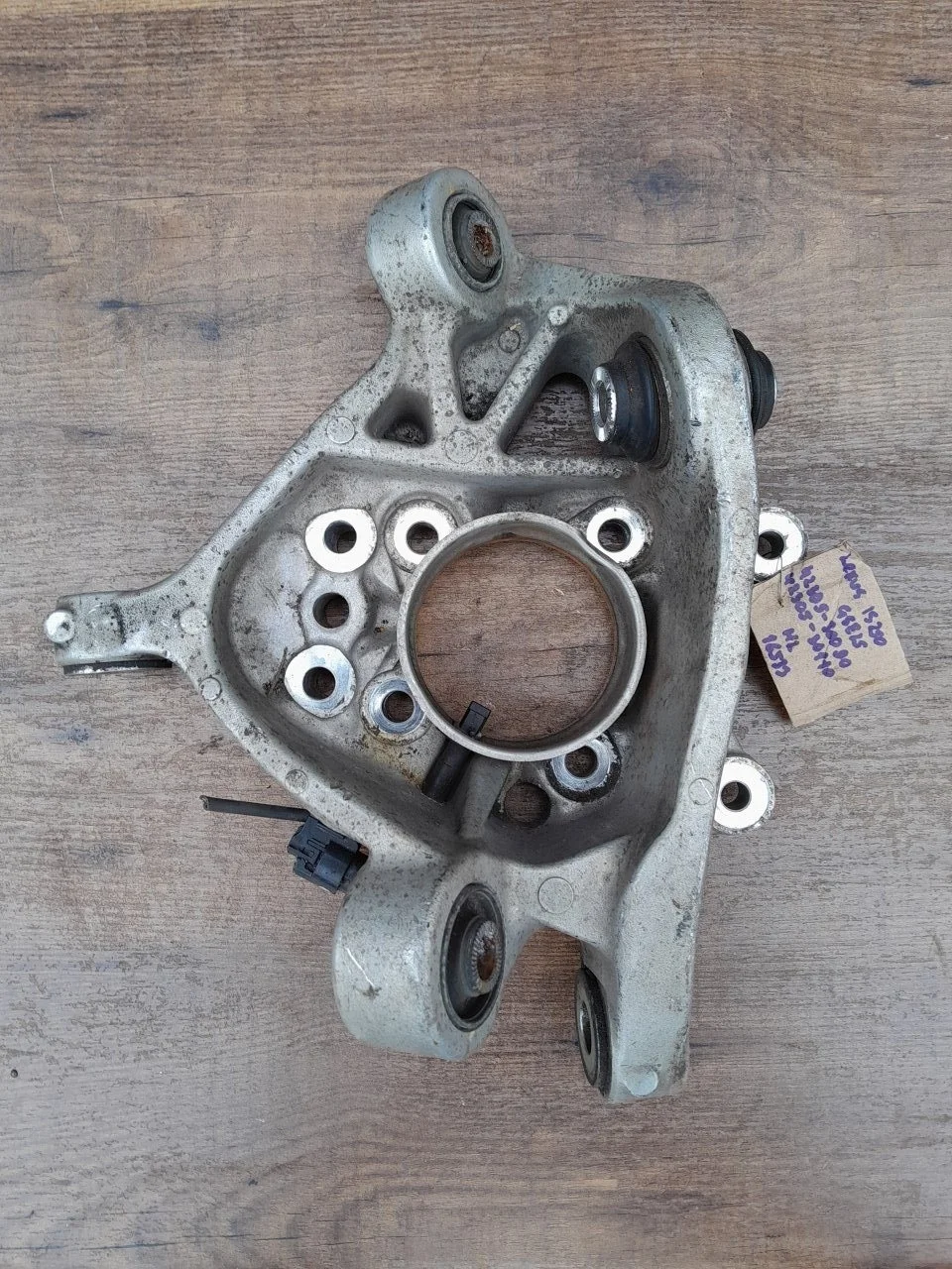 Поворотный кулак Lexus IS250 2007 4230530090 GSE20, левый