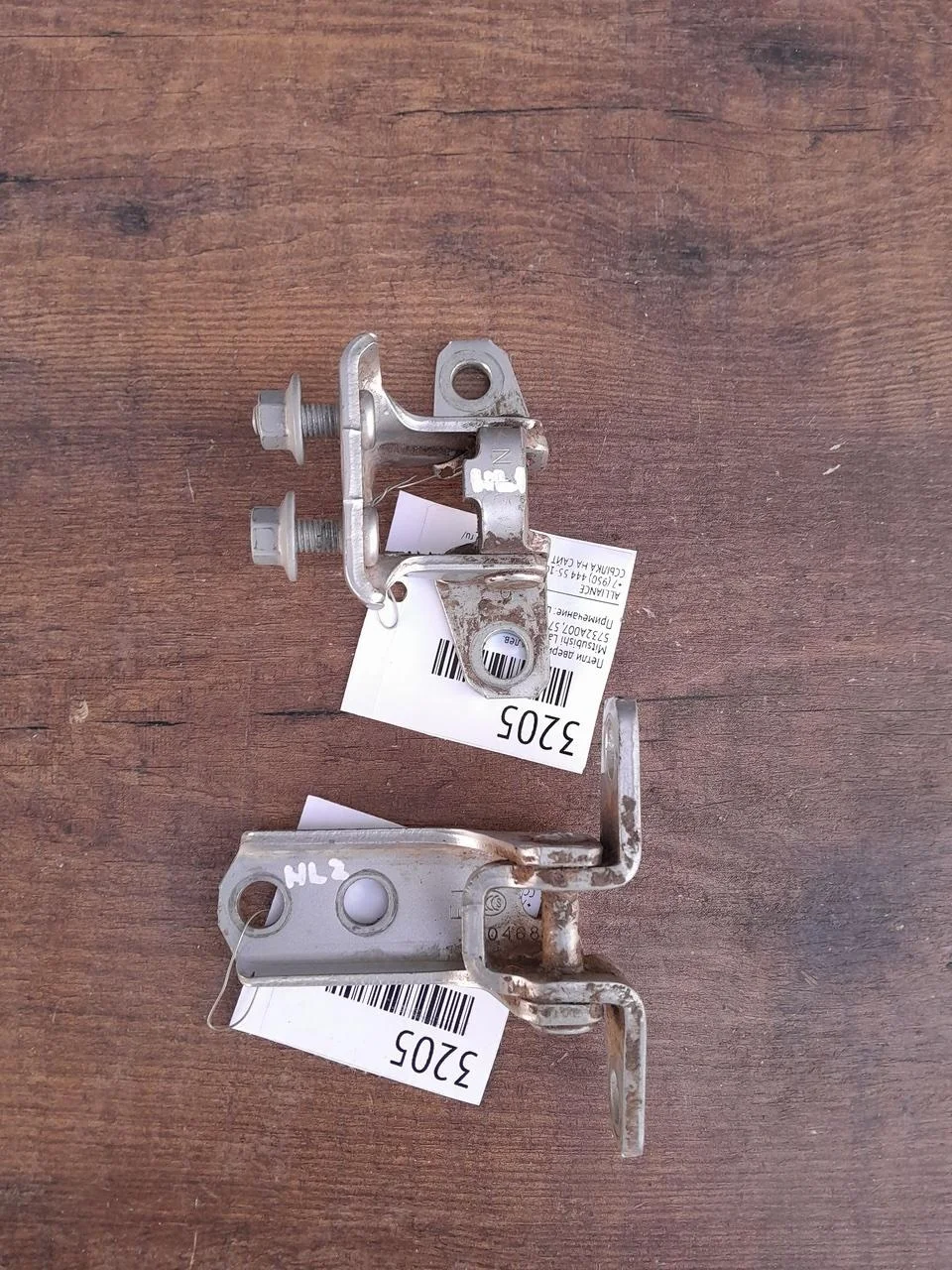 Петли двери Mitsubishi Lancer 10 2011 5732A007 CY1A 4A92, задние левые